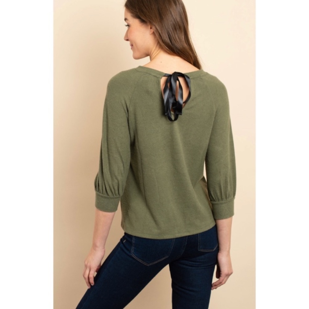 🍁 Ribbon Back Olive Green Top 🍁